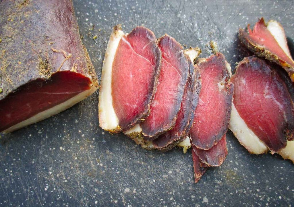 Magret de canard séché : recette traditionnelle du Gers