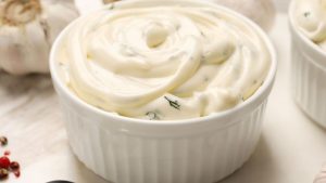 Recette de sauce César authentique : facile et rapide