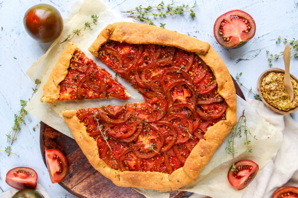Recette de la tarte à la tomate et moutarde : le secret du chef pour les beaux jours