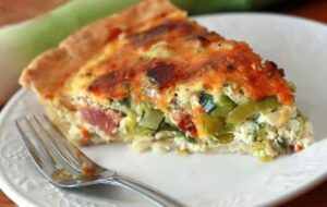 Tarte aux poireaux légère : recette facile et savoureuse