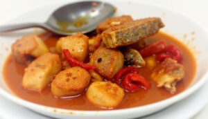 Queue de lotte à l’armoricaine : recette savoureuse