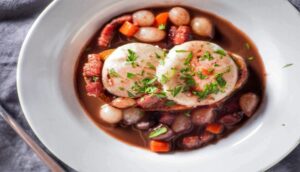 Œufs pochés en meurette la recette gourmande à essayer