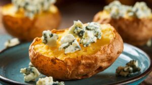 Croustillant de Pommes de Terre au Bleu : recette Savoureuse