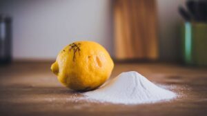 Astuce pour éliminer les odeurs de friture tenaces de votre cuisine en 5 minutes top chrono
