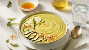 Le gaspacho de courgettes « express et incroyablement rafraîchissant », idéal par temps de canicule