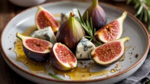 Figues rôties au bleu, miel et romarin : recette gourmande