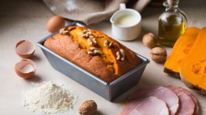 Recette légère : cake salé à la courge butternut, jambon et noix