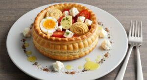 Vol-au-vent poireaux, fromage et pâte de coing : recette savoureuse