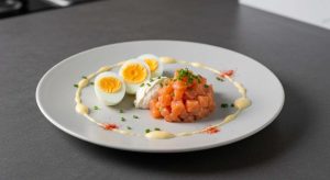 Recette d'œufs mimosa au tartare et fromage frais