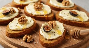 Amuse-bouches de pain d'épices et fromage frais : recette gourmande