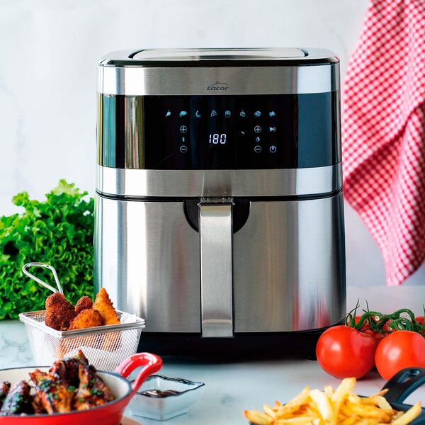 Lacor - 69511 - Friteuse sans huile Ecofry, Friteuse à air avec technologie TotalCook, Friteuse à air avec livre de recettes exclusif en 3 langues, Écran tactile, 8 programmes, 1500 W, Capacité 5.5L