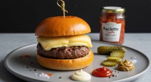 Hamburger au fromage à raclette : recette gourmande