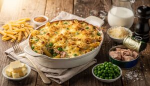 Gratin de pâtes au thon et petits pois : recette légère à la béchamel