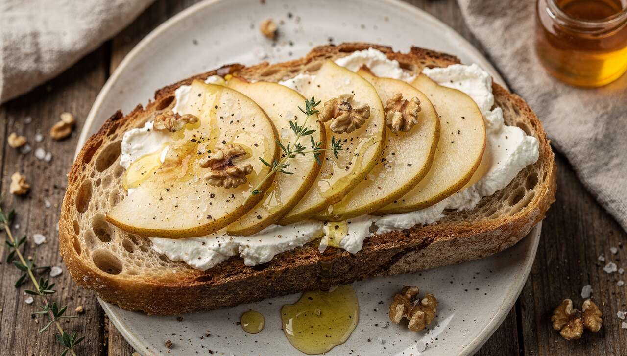 Tartine Poire et Fromage Frais : recette Gourmande