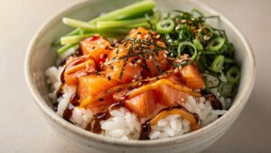 Poke Bowl au Saumon et Fromage Frais : recette Savoureuse