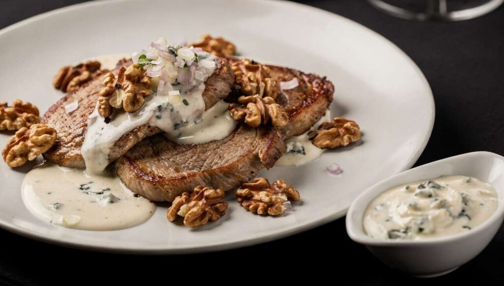 Recette de veau au Roquefort : savourez un plat gourmand
