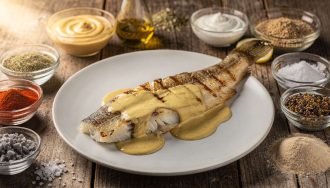 Filet de merlan grillé à la sauce moutarde légère : recette savoureuse