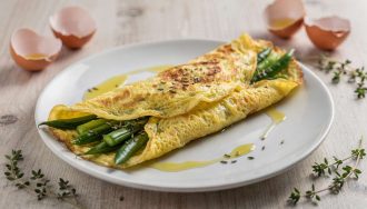 Omelette légère aux haricots verts et thym