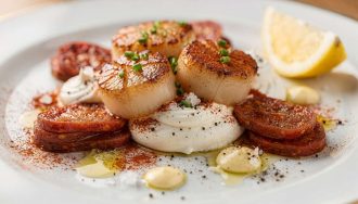 Noix de Saint-Jacques au chorizo et fromage frais : recette gourmande